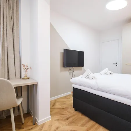 3br Free Parking